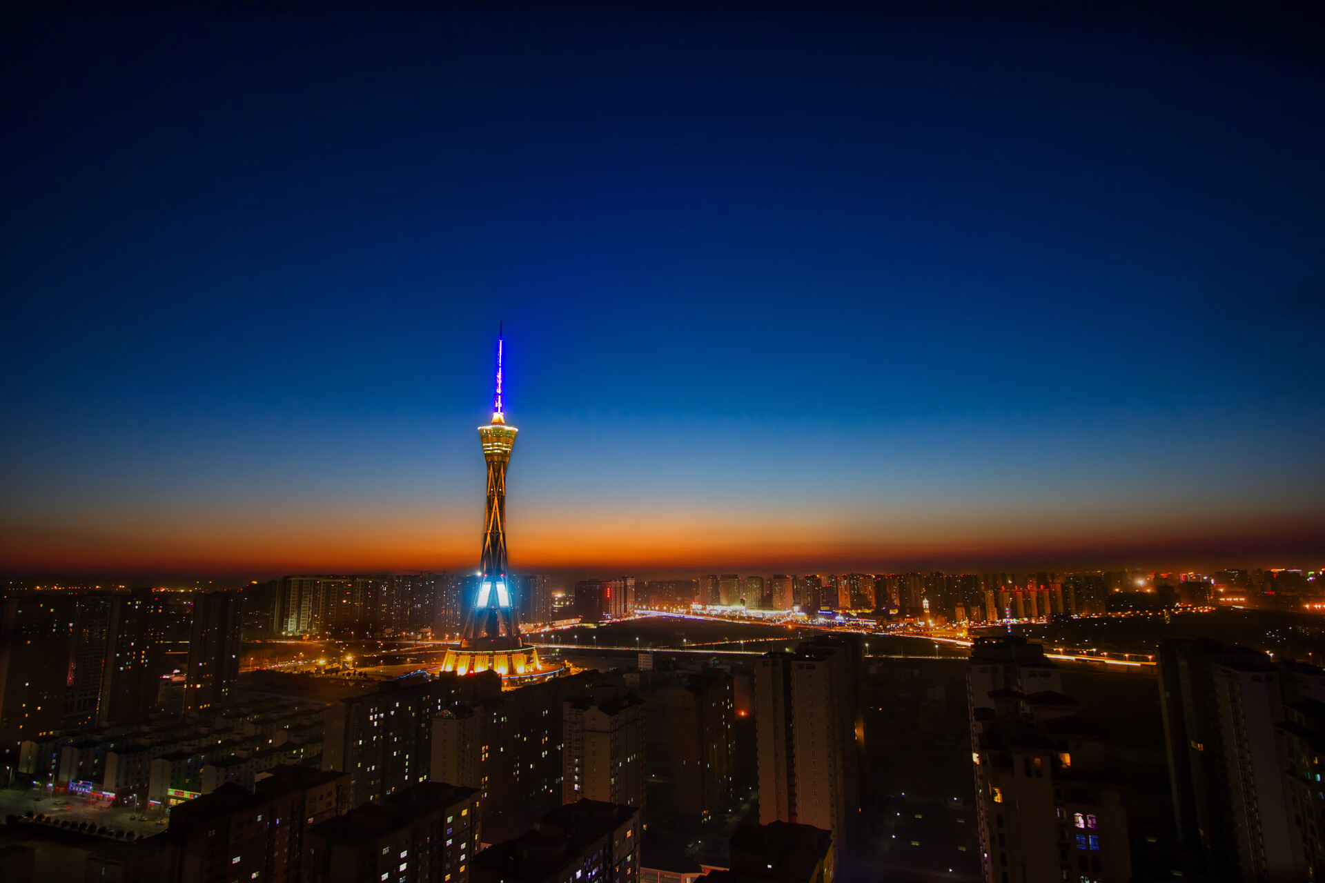 当铁血拜仁遇见白色风暴,基米希,那个在皇马凝视下雕刻瑞典战场的男人